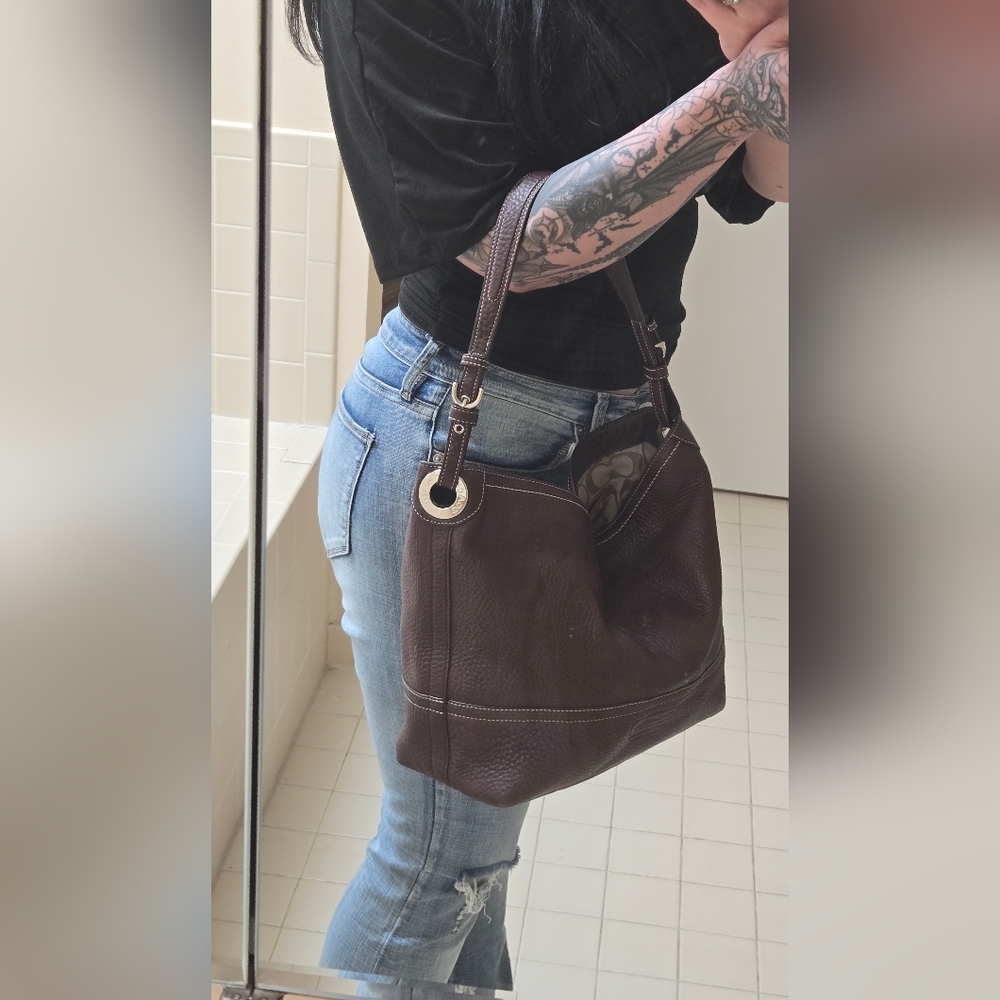 Coach Soho Hobo shoulder bag in brown maple pebbled leather silver hardware - Picture 6 of 7